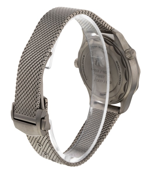 Omega Seamaster Diver 300m - James Bond Edition 210.90.42.20.01.001